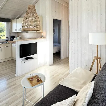Holiday home 4 Person In Groemitz